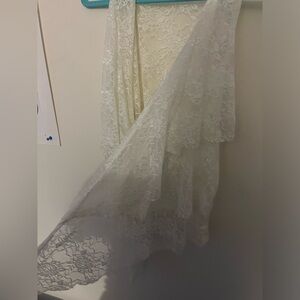 Whit / lacy cardigan